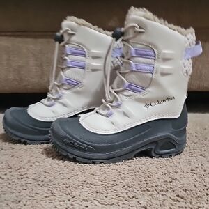 Columbia Cream and Gray Winter Snow Boots Bugaboot Kids Size 2